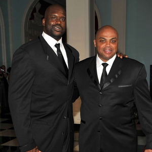 线上峰值与 线上峰值与